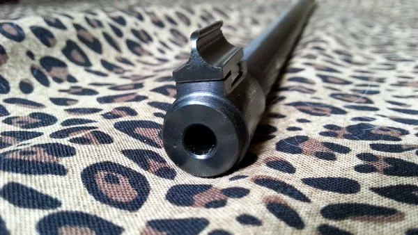 Ruger 10/22 FACTORY OEM Blued 18.5″ rifle barrel with adjustable sights